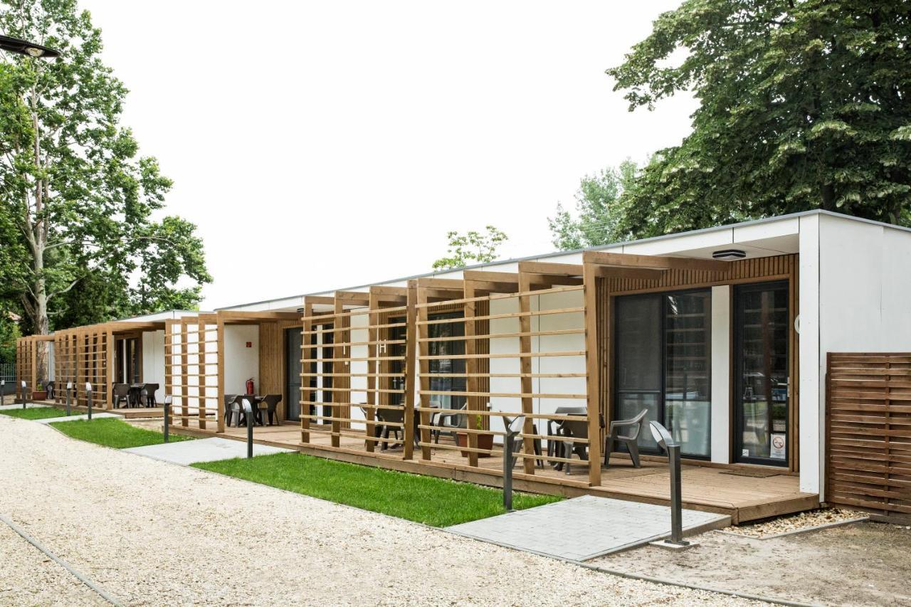 Barack Thermal & Natura Apartments Tiszakécske エクステリア 写真
