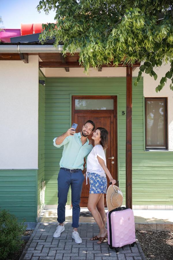 Barack Thermal & Natura Apartments Tiszakécske エクステリア 写真