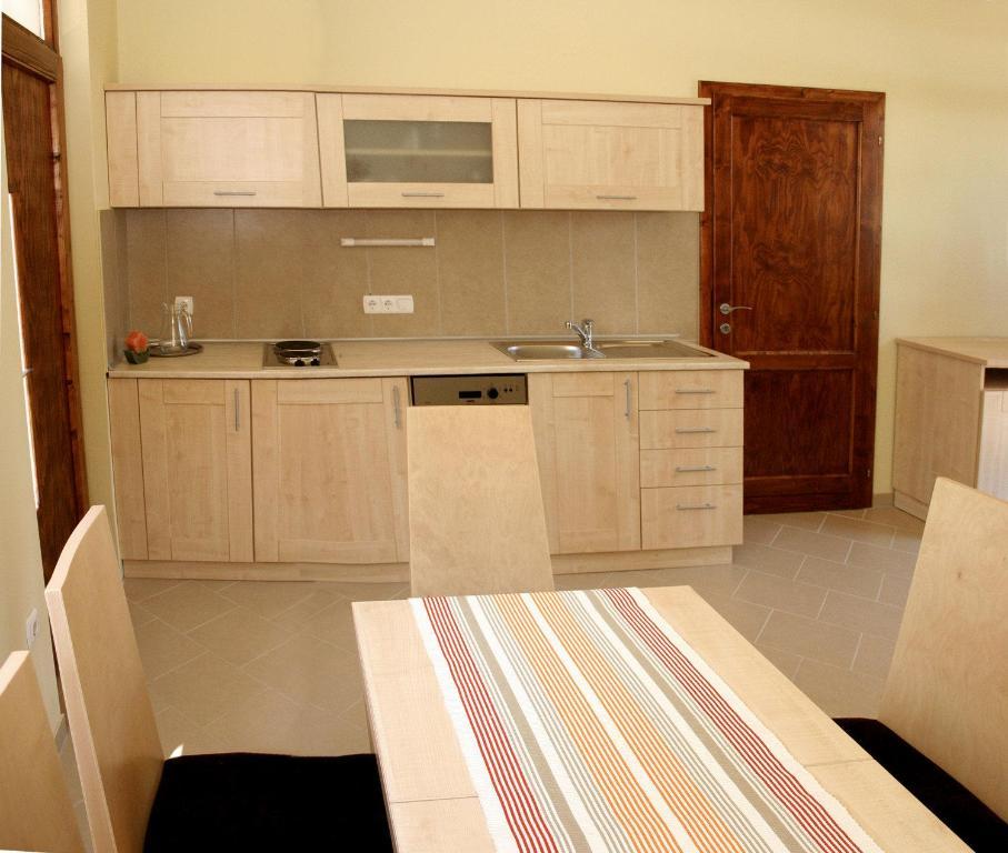Barack Thermal & Natura Apartments Tiszakécske エクステリア 写真